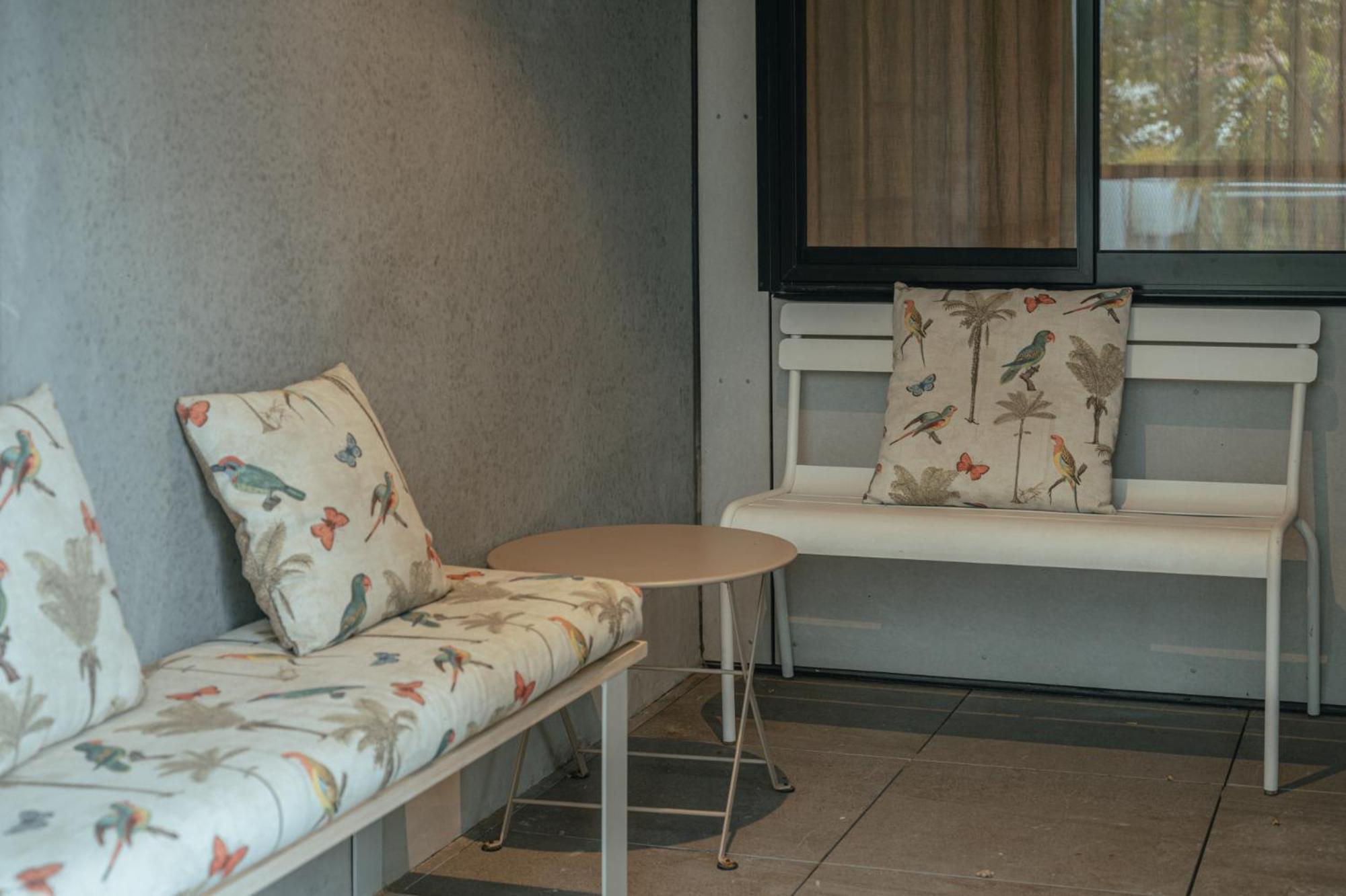 Apartment Perfect Central Located 2-bed With Secure Parking *